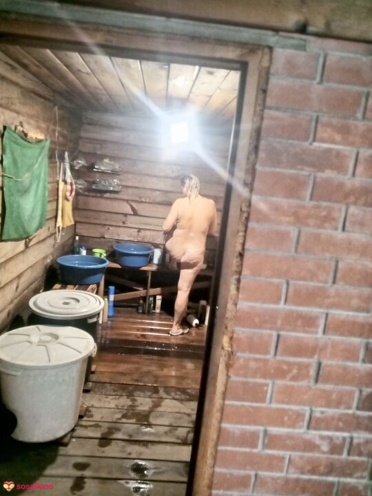 Милая в баньке