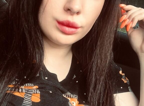 Katya_Foxx     